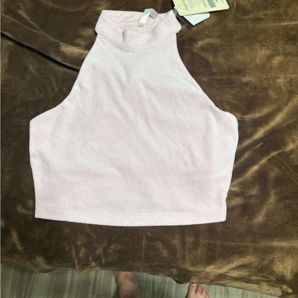 NWT woman’s size medium Fabletics cropped tank - Picture 2 of 13